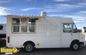 20' Freightliner MT45 Diesel Step Van Food Vending Truck / Mobile Kitchen