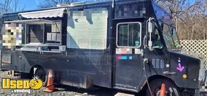 2002 26'  Workhorse P42 Kitchen Food Truck with Pro-Fire System