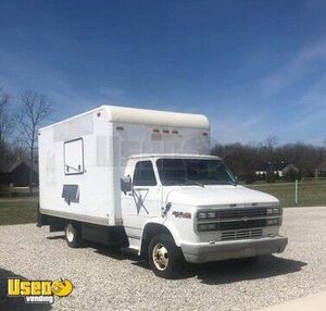 Used Chevrolet G30 Basic Food Vending Truck / Empty Concession Truck