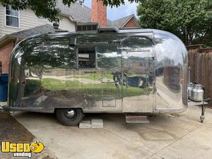 Vintage 1964 - 7.5' x 16'  Airstream Globetrotter Mobile Bar-Beverage Trailer