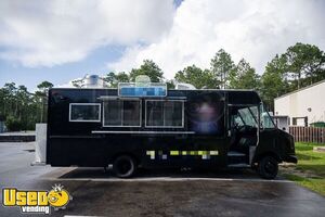 2004 18' Workhorse P42 All-Purpose Food Truck with Pro Fire System