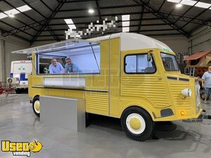 2020 - 7.5' x 17' Brand NEW Vintage-Style Citroen Conversion Concession Trailer