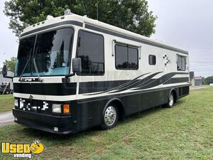 LOW MILES. Well Equipped 33' Coffee Espresso & Beverage Truck w/ Bathroom