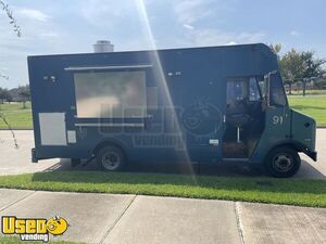 Very Low Mileage 20' Ford E-450 Basic Food Truck with New & Unused Interior