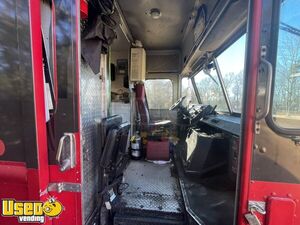 2005 25' Chevrolet All-Purpose Food Truck with NSF Equipment