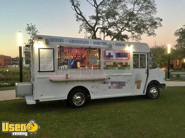 Freightliner Shaved Ice Truck