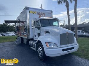 Super Clean 2014 Kenworth Semi Wood-Fired Pizza Truck with Low Miles
