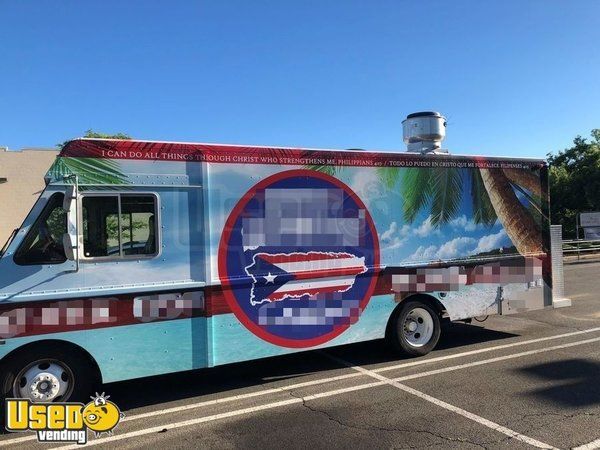30' Fully-Equipped Diesel Chevrolet Kitchen Food Truck / Used Mobile Kitchen