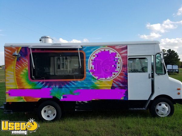 Well-Equipped Chevrolet Box Truck Kitchen Food Truck w/ Pro Fire Suppression