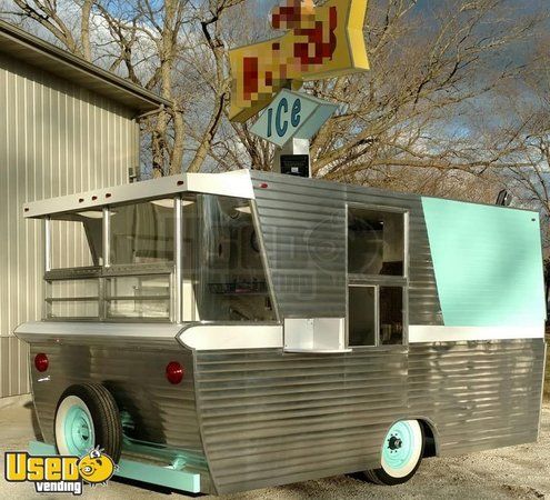 2016 - Vintage Diner Style Kitchen Food & Ice Cream Retro Concession Trailer