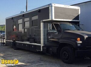 Spacious - 2000 GMC Kitchen Food Truck/ Mobile Food Unit