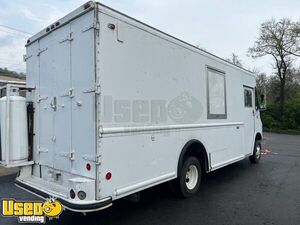 Fixer Upper 22' Chevrolet P-30 Step Van Diesel Food Truck