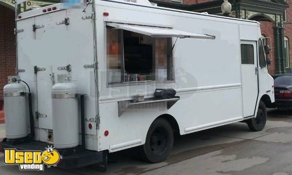 Used 14' Chevrolet P30 Step Van Kitchen Food Truck / Mobile Food Unit