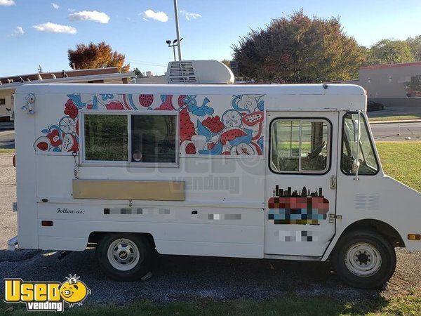 Low Mileage Chevrolet P30 Step Van Food Truck or Ice Cream Truck