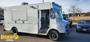 Ready to Work Chevrolet P30 Very Clean Mobile Kitchen Food Truck