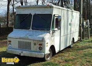 LOW MILES Chevrolet P30 Step Van Mobile Food Truck with 2020 Kitchen Built-Out