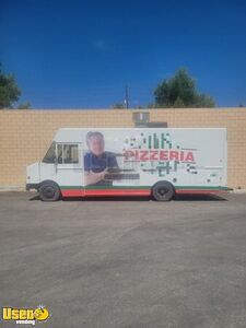Well Equipped - 2007 Workhorse W42 Pizza Food Concession Truck