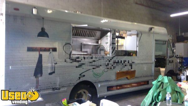 2004 Freightliner MTH5 26' Stepvan Kitchen Food Truck with Pro Fire Suppression
