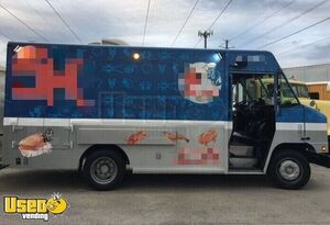 Used 22' Freightliner International M-Line Diesel Stepvan Food Truck with Pro Fire