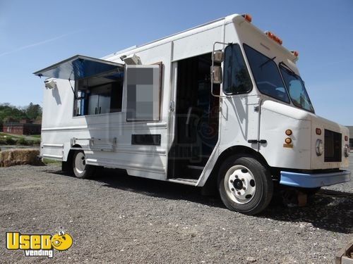 Freightliner Food Truck