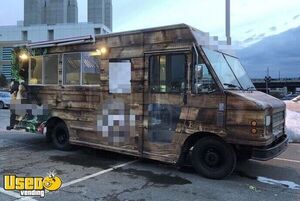 Fully-Loaded 2002 Diesel Workhorse Step Van Kitchen Food Truck