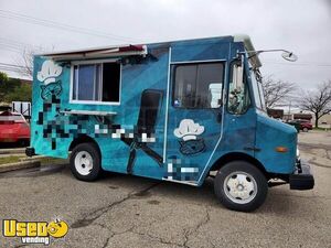 2003 Workhorse P42 All-Purpose Food Truck with Fire Suppression System