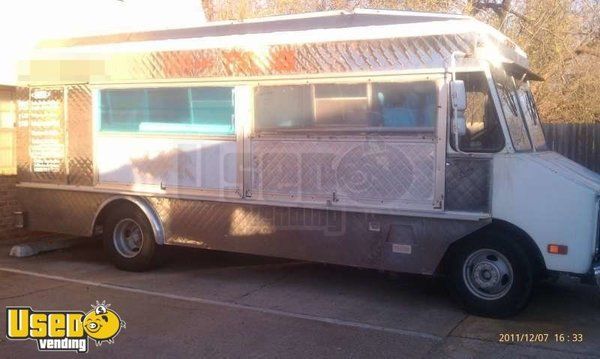 1986 - Chevy P30 Stepvan Food Truck / Lunch Truck