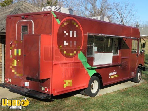 28' 2010 International Food Truck