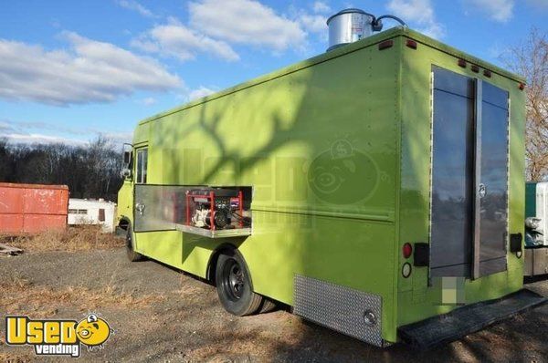 1985 - 25' International Step Van Food Truck / Lunch Truck