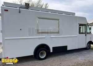 Well Maintained - 2006 Ford Chassis Step Van | Empty Truck