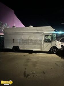 Versatile - 2006 Chevrolet All-Purpose Food Truck Mobile Food Unit