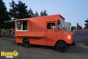 Preowned - GMC P35 All-Purpose Food Truck | Mobile Food Unit