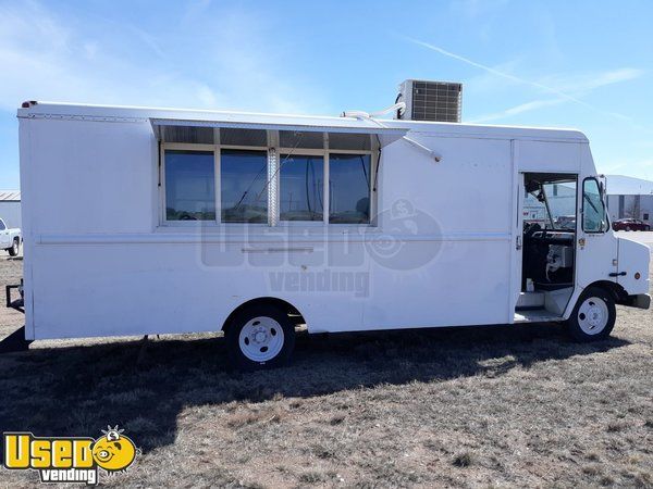 2004 Chevy Workhorse P31 Diesel 26' Stepvan All-Purpose Food Truck