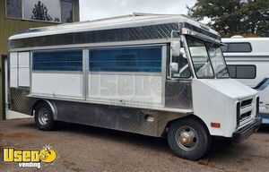 22' Chevrolet Stepvan Street Food Truck / Used Kitchen on Wheels