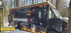 2007 26' Workhorse W-42 Food Truck with Pro-Fire Suppression