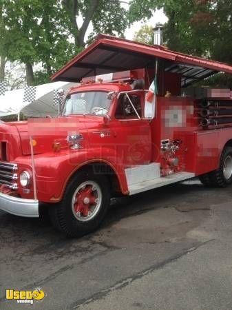 Vintage Style Pizza Truck