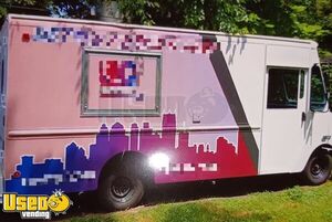 2002 Ford E350 Superduty All-Purpose Food Truck with Fire Suppression System