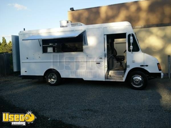 Chevy Workhorse Mobile Kitchen Food Truck