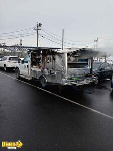 2004 Ford F-250 Super Duty Lunch Serving Canteen Style Food Truck