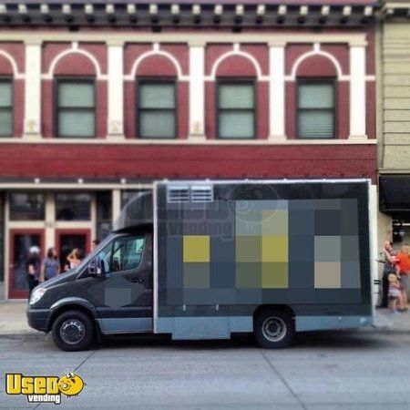 2011 - Mercedes Benz Sprinter Food Truck