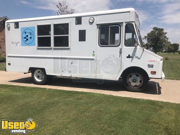 20' Chevrolet P30 Step Van Bakery Food Truck / Mobile Food Unit Shape