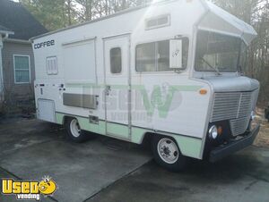 Vintage - 1973 18' Winnebago Coffee/Espresso Truck w/ Bathroom