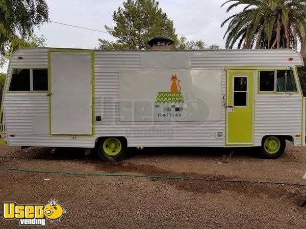 26' Dodge M3000 Food Truck with Recently Rebuilt Kitchen Motorhome Conversion