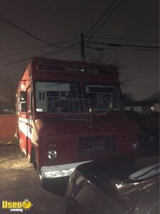 Ready to Serve Used Chevrolet P30 Step Van All-Purpose Food Truck