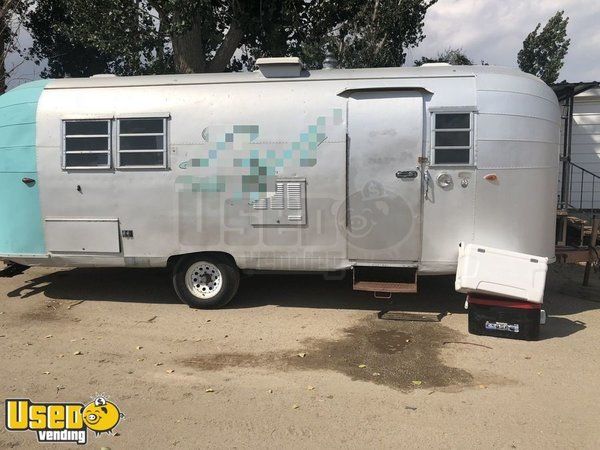 Vintage 1966 Avion  9' x 21' Coffee Concession Trailer