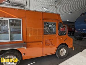 Vintage - 1970 Dodge D250 All-Purpose Food Truck with Rear Lift Gate