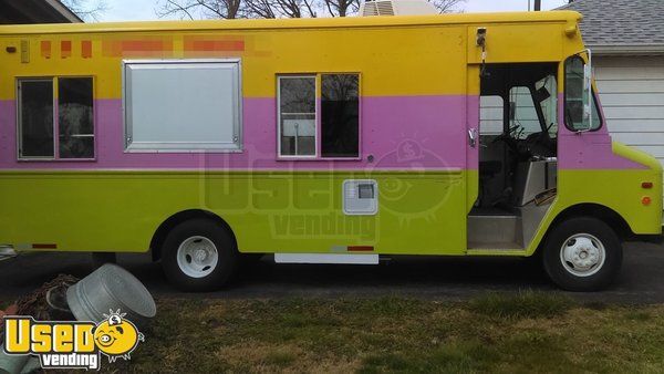 Grumman Kurbmaster Food Truck