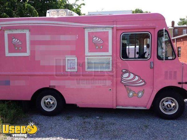 Workhorse Food / Bakery Vending Truck