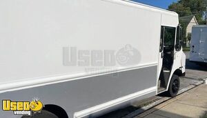 2014 Workhorse All-Purpose Food Truck DIY Mobile Food Unit