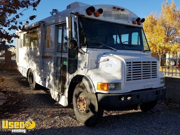 International 3600 Mobile Kitchen Food Truck / Bus